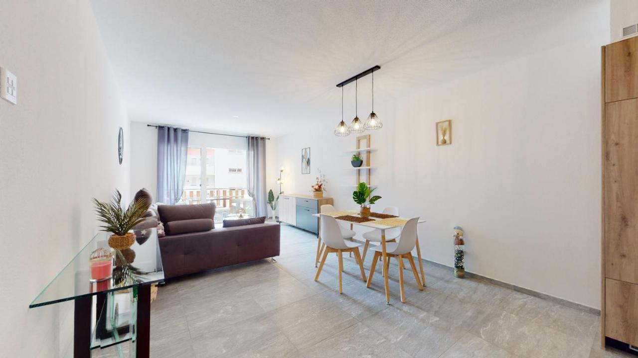 Apartment With Sauna And Mountain View ลอยเคอร์บัด ภายนอก รูปภาพ