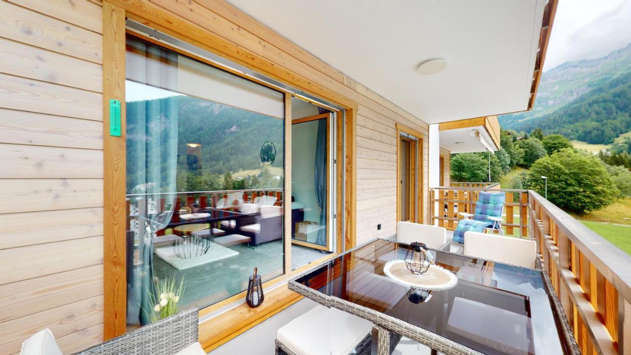 Apartment With Sauna And Mountain View ลอยเคอร์บัด ภายนอก รูปภาพ