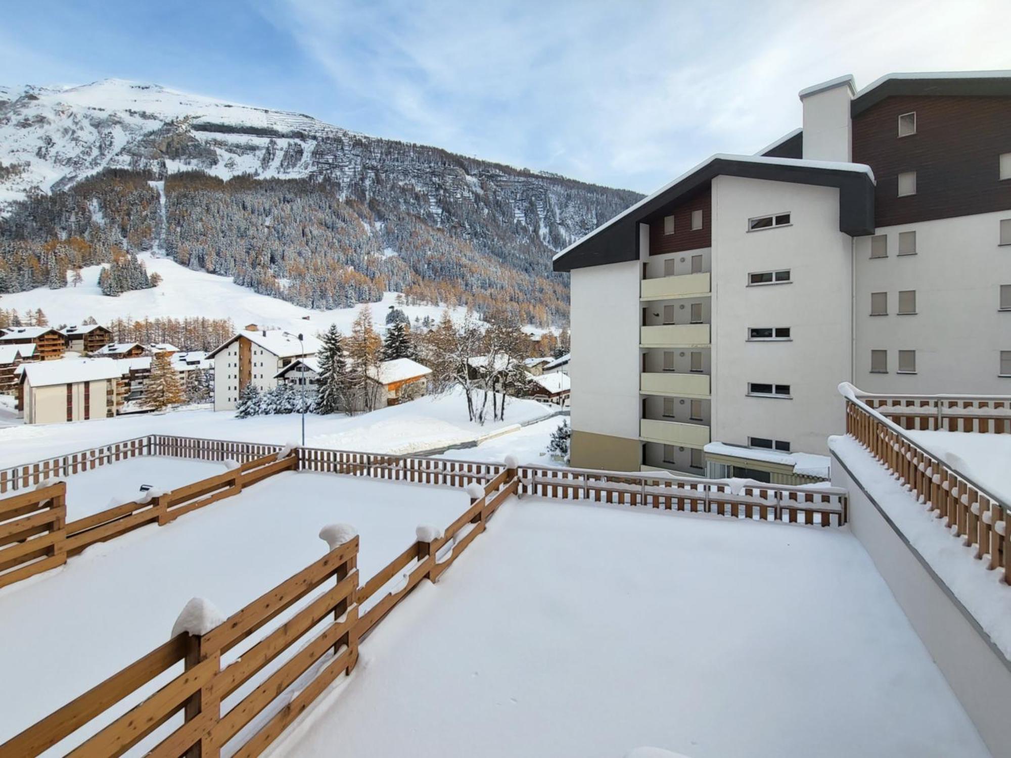 Apartment With Sauna And Mountain View ลอยเคอร์บัด ภายนอก รูปภาพ